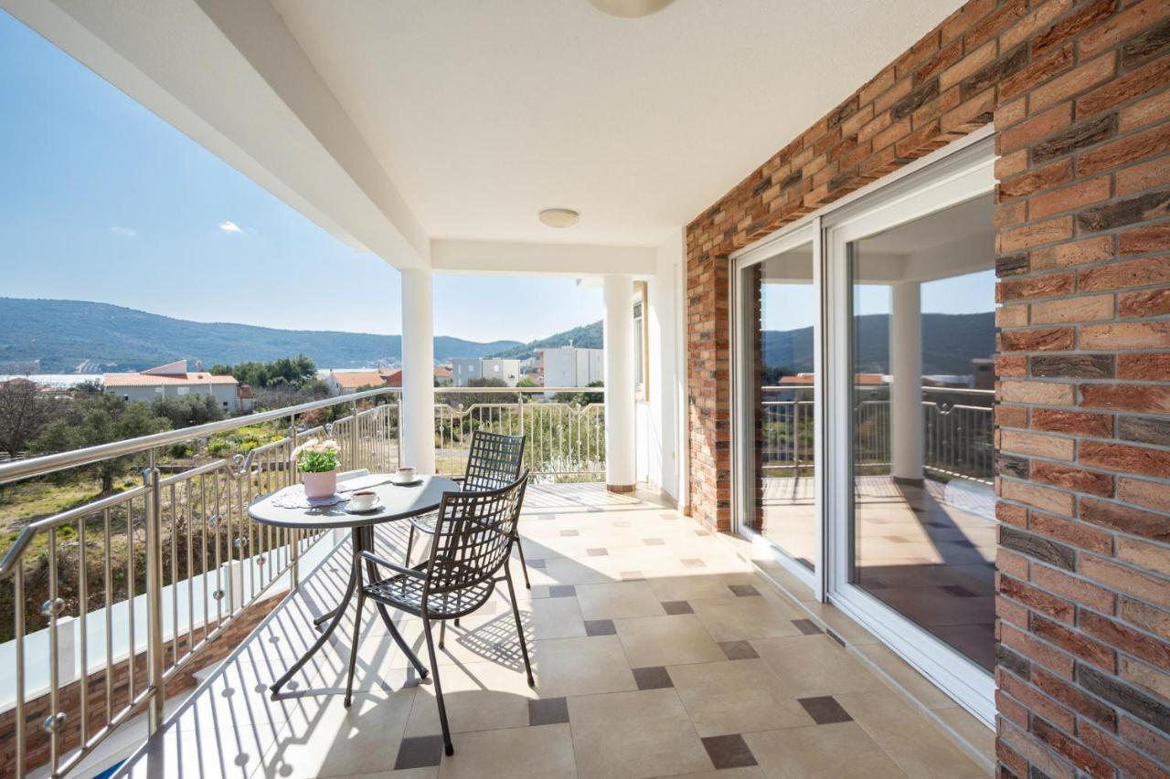 Luxury Villa Ivana Marina Exterior photo